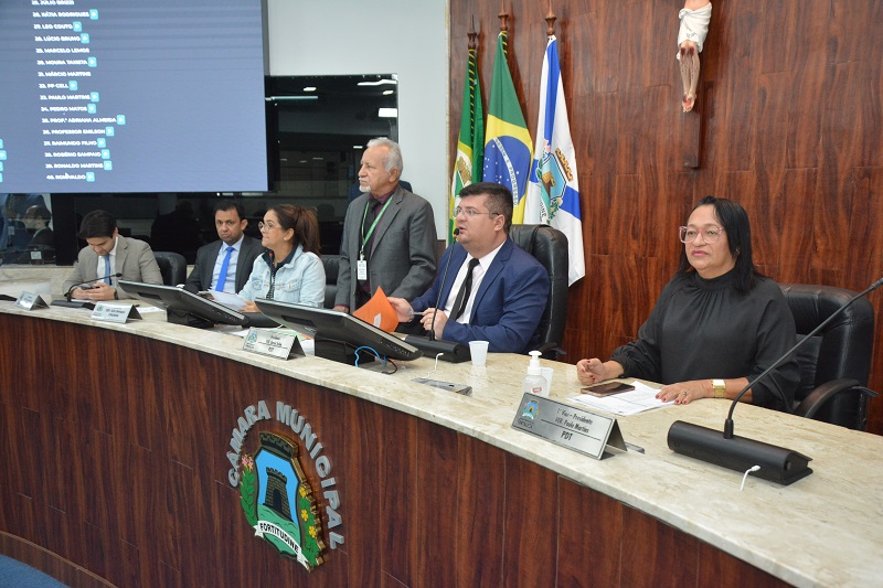 Conselho Tutelar: Vereadores de Fortaleza aprovam passagem gratuita no dia da eleição