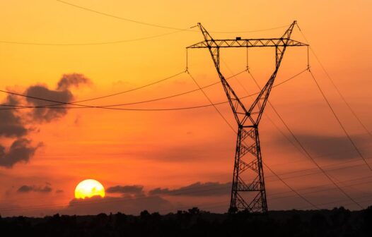 Volta do horário de verão é avaliada internamente pelo governo, diz ministro de Minas e Energia