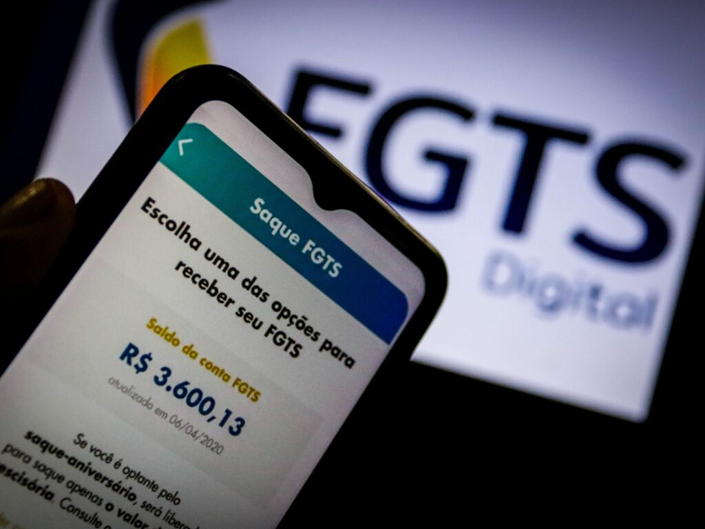 FGTS adota pagamento via Pix; mudanças começam a partir de março