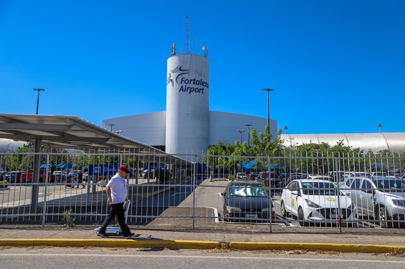 Taxa de R$ 20,00 do estacionamento do Aeroporto de Fortaleza será discutida na Câmara Municipal