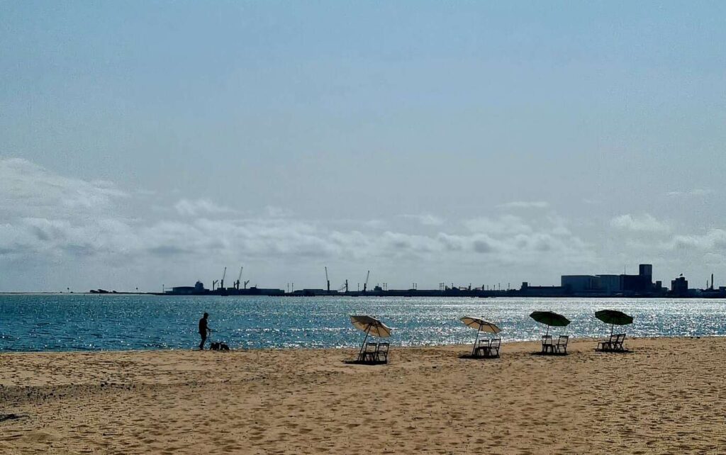 Fortaleza tem 22 praias próprias para banho neste fim de semana; confira a lista