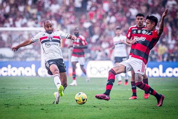 São Paulo vence Flamengo no jogo de ida da Copa do Brasil