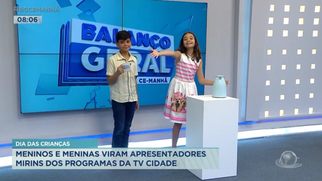 Crianças apresentam programas da TV Cidade e dão show