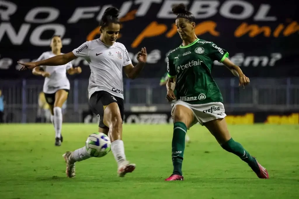 Corinthians e Palmeiras decidem final da Libertadores feminina neste sábado (21)