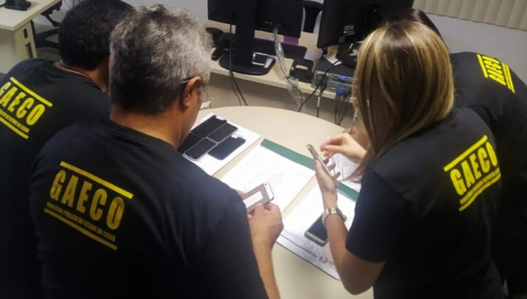 MP investiga uso de celulares por organizações criminosas em presídios do Ceará