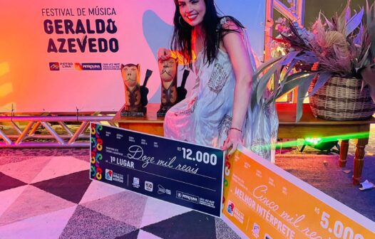 Cearense Roberta Fiúza vence Festival de Música Geraldo Azevedo na categoria melhor intérprete