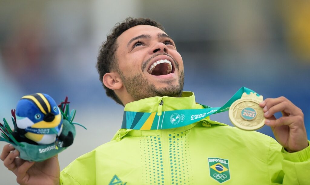 Lucas Rabelo garante o 2º ouro do skate brasileiro no Pan de Santiago