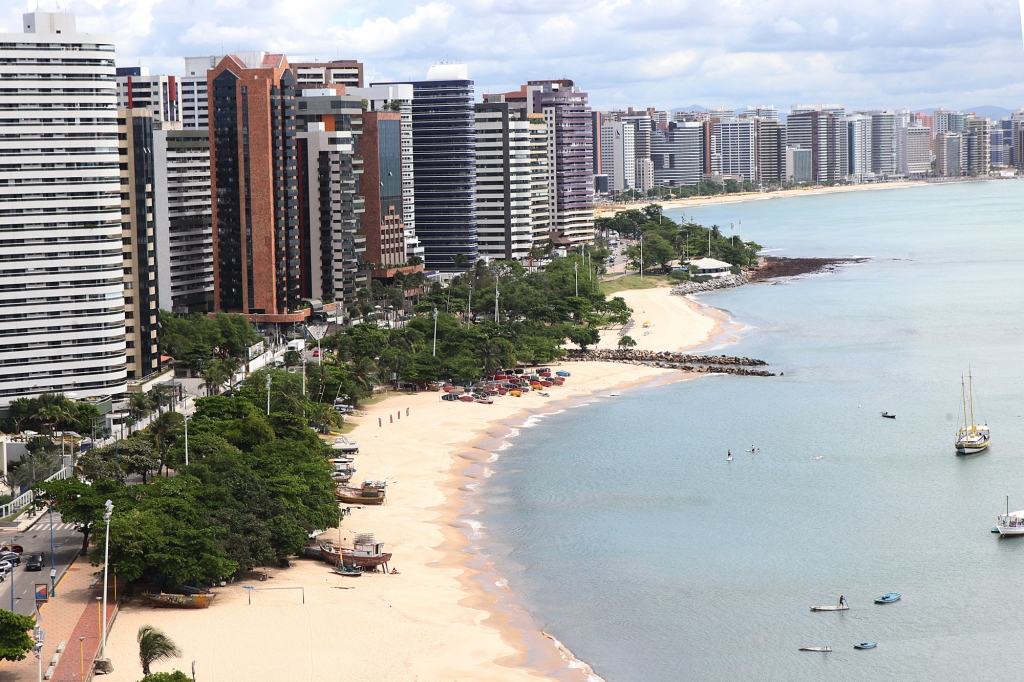 Fortaleza é a capital mais buscada no Brasil para as festas de fim de ano, aponta Airbnb