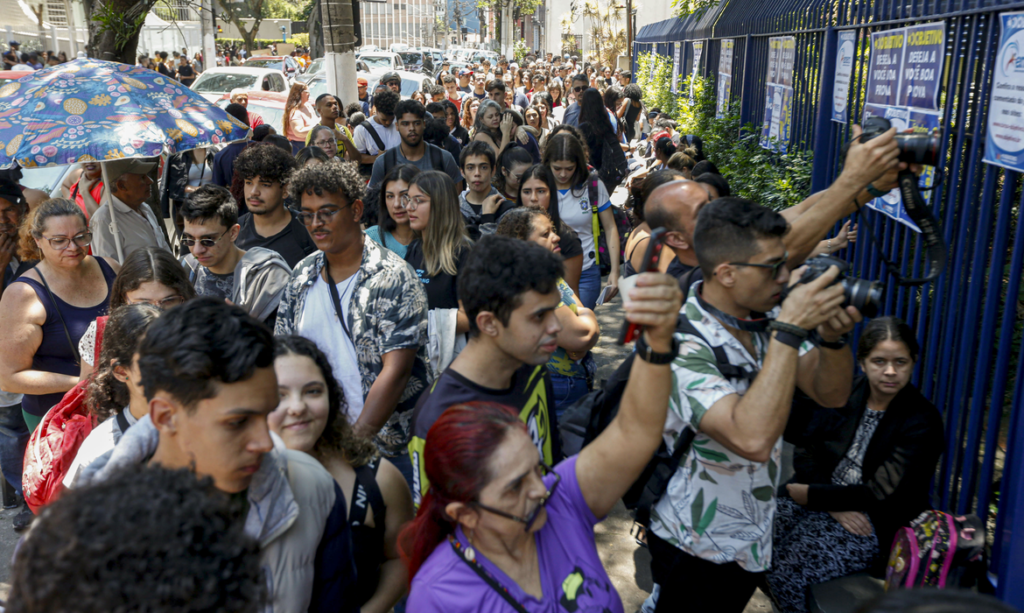 Enem 2023 primeiro dia teve 28,1% de ausências e suposta prova vazada