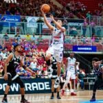 Fortaleza Basquete Cearense vence mais uma e divide a liderança do NBB