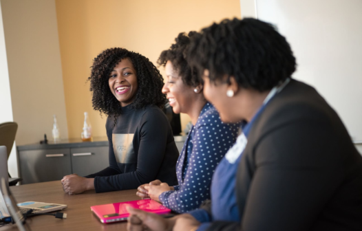 “Carolinas 2023: Carreira e Saúde Mental da Mulher Negra” abre inscrições gratuitas; evento acontece no dia 02 de dezembro