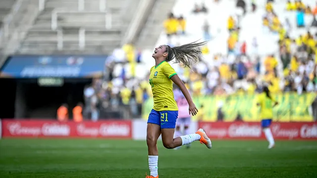 Seleção brasileira feminina vence Japão por 4 a 3 em amistoso realizado em São Paulo