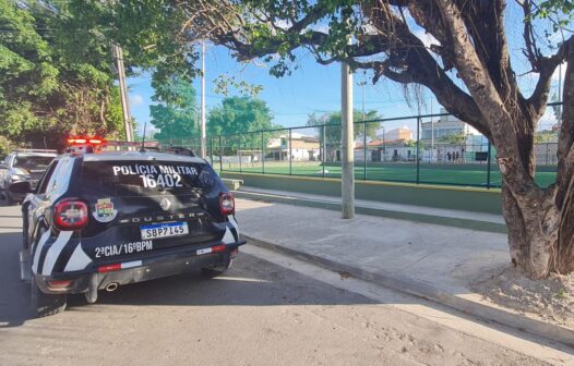 Adolescente é morto a tiros antes de partida de futebol em areninha de Fortaleza