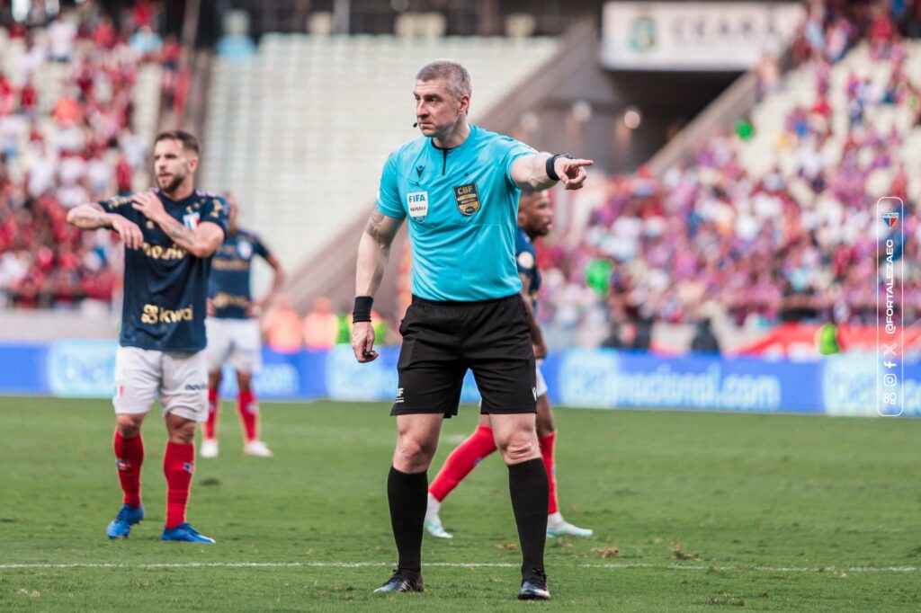 Áudio do VAR da partida entre Fortaleza e Flamengo, pela Série A, é divulgado