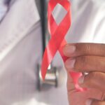 Casos de HIV/aids e sífilis registram aumento entre homens jovens no Brasil