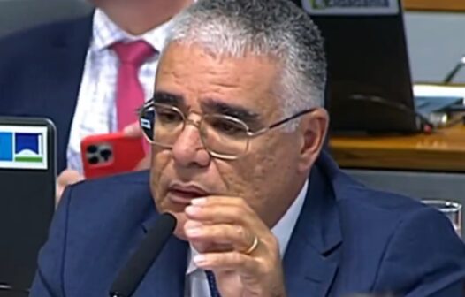 Senador Eduardo Girão relaciona sabatina do Dino com número do PT