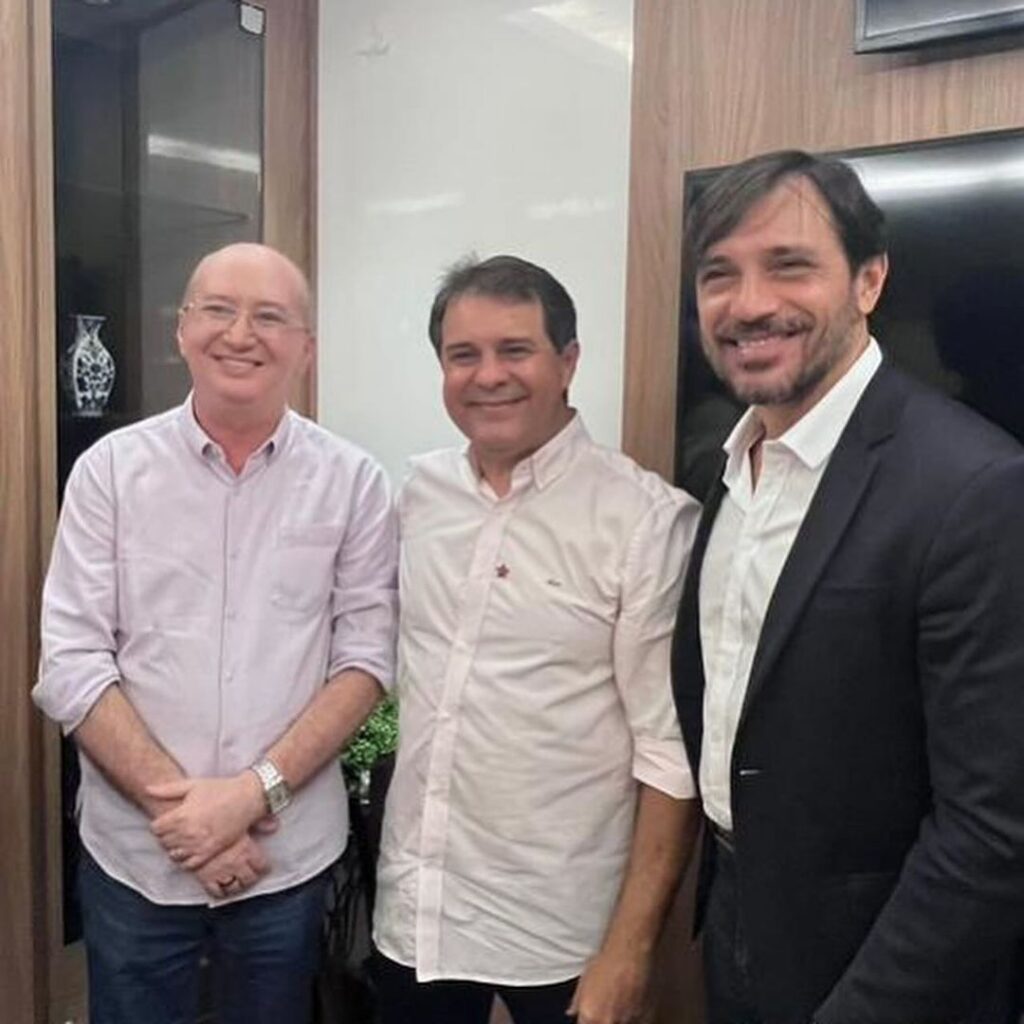 De olho em 2024, Evandro Leitão oficializa pedido de filiação ao PT