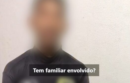 Homem é interrogado por membros de facção antes de ser executado a tiros