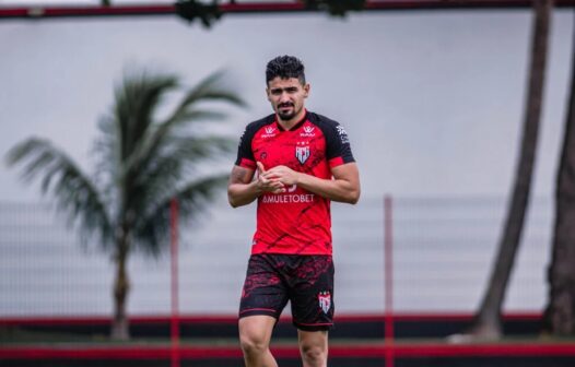 Ceará encaminha acerto com o zagueiro Ramon Menezes, do Atlético-GO