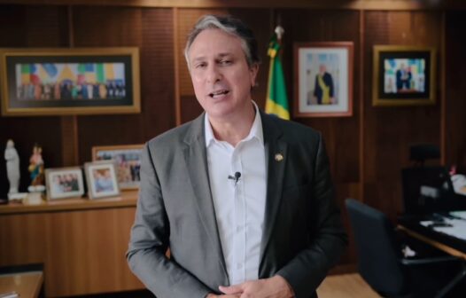 Camilo anuncia repasse de R$ 6,1 bilhões para poupança do Ensino Médio