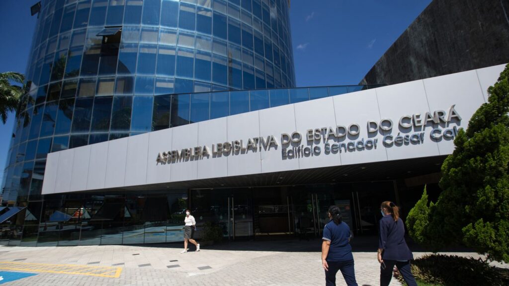 Assembleia Legislativa aprova empréstimo de R$ 563 milhões para Governo do Ceará