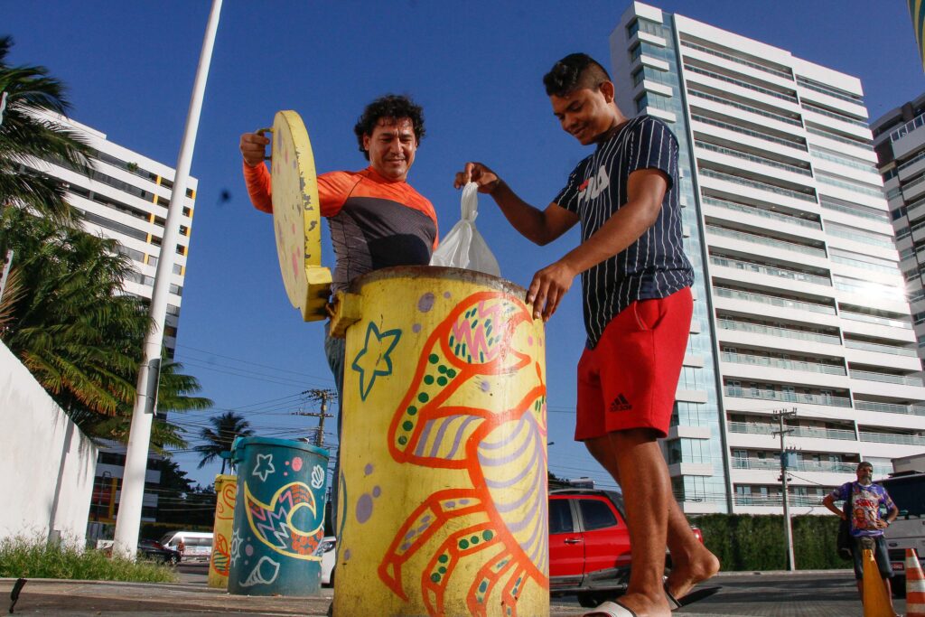 Lixeiras subterrâneas, ilhas ecológicas, ecopontos: a mudança que transforma a cidade