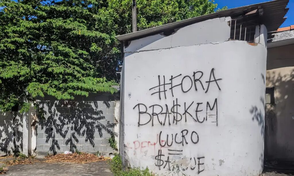 Movimentação do solo diminui, mas afundamento continua em Maceió