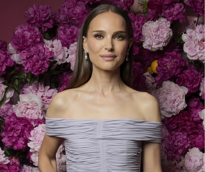 Natalie Portman se pronuncia sobre não exibir os seios em filmes