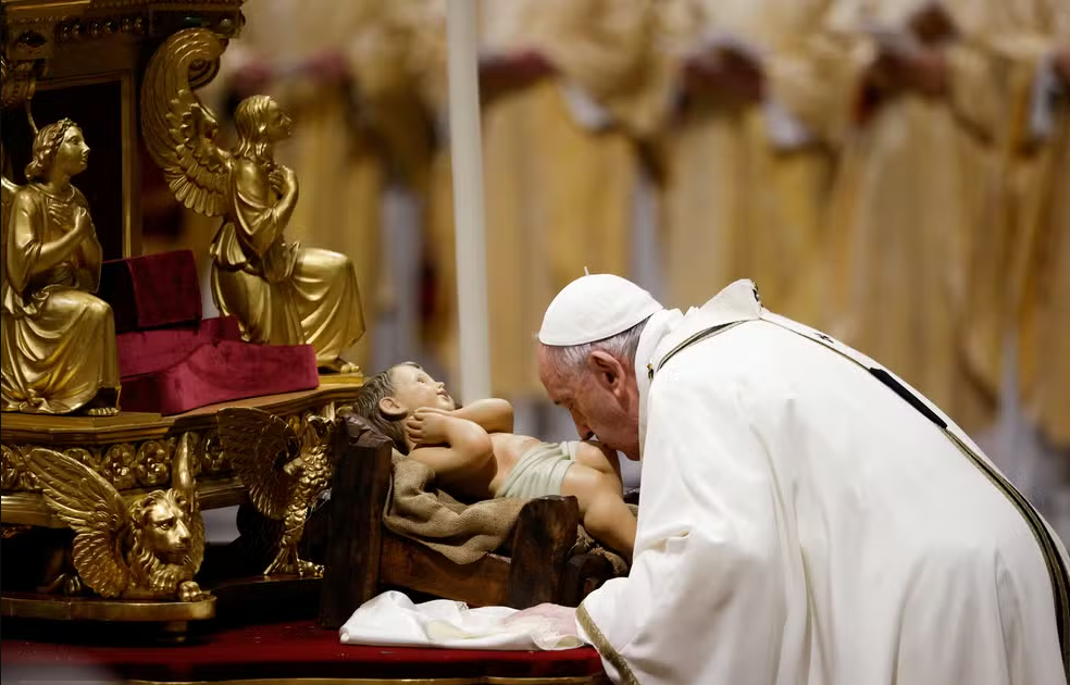 A Missa do Galo é realizada em diferentes países e é a principal entre as quatro celebrações de Natal realizadas na Igreja Católica