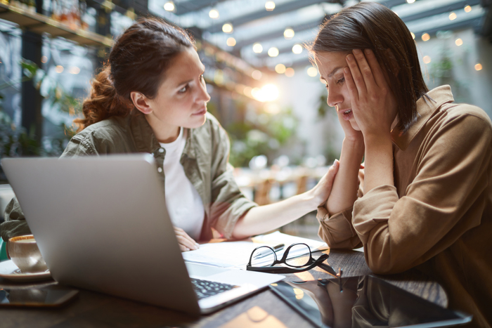 Evite o estresse no trabalho durante o final do ano: 3 dicas essenciais para colaboradores e empresas