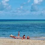 Fortaleza tem 22 praias próprias para banho neste fim de semana, aponta Semace