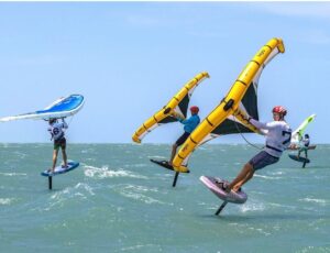 Cearenses se destacam na final do Campeonato Mundial e Brasileiro de Wingfoil