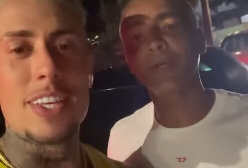 Romário bate em carro de luxo de MC Daniel e os dois gravam vídeo
