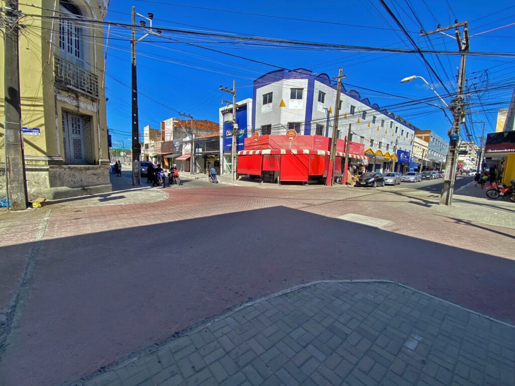 Bloqueio no Centro de Fortaleza altera rota de 14 linhas de ônibus a partir desta quinta-feira (11)