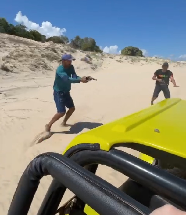 Polícia prende um dos suspeitos da tentativa de assalto a buggy no Cumbuco