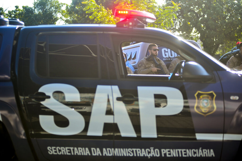 Advogado é preso em flagrante ao tentar entregar droga em presídio no Ceará