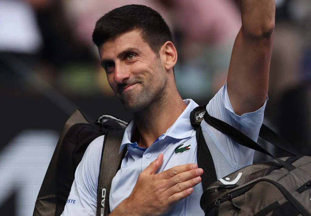 Djokovic arrasa Nadal na quadra central de Roland Garros e vai às oitavas na Olimpíada