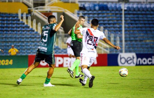 Floresta vence o Ferroviário de virada na estreia do Campeonato Cearense