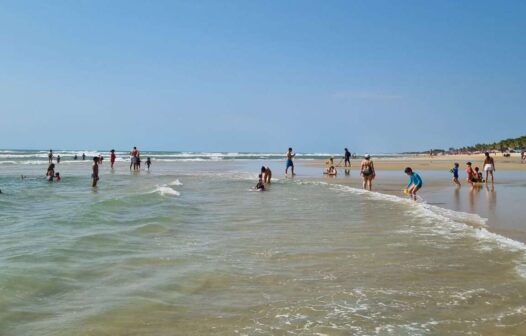 Fortaleza tem 19 praias próprias para banho neste fim de semana; veja quais