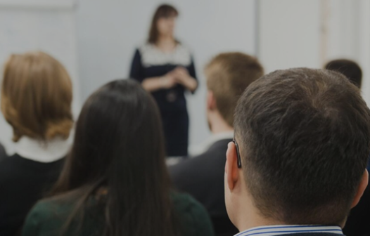 Cursos gratuitos de férias são oferecidos à população de Fortaleza e região ; Veja como participar