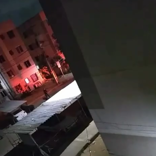 Tiroteio em residencial de Fortaleza: bandidos atiram em viatura e policiais reagem