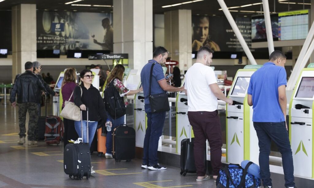 Governo antecipa que Voa Brasil deve ofertar 5 milhões de passagens a R$ 200