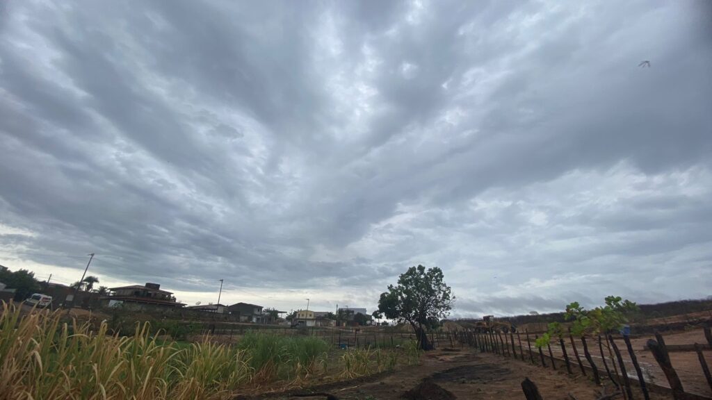 Ceará deve seguir com condições de chuva até esta quarta-feira (3)