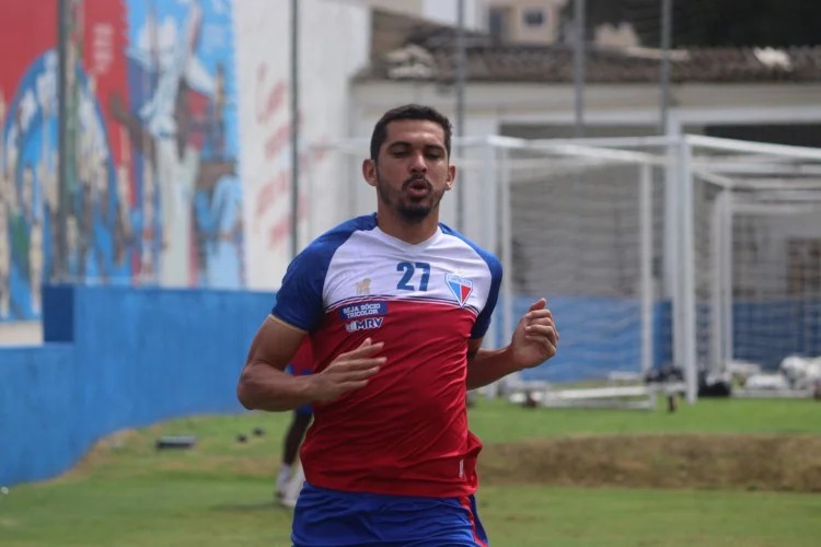 Em busca de zagueiro, Fortaleza tem volta de Bruno Melo em pré-temporada