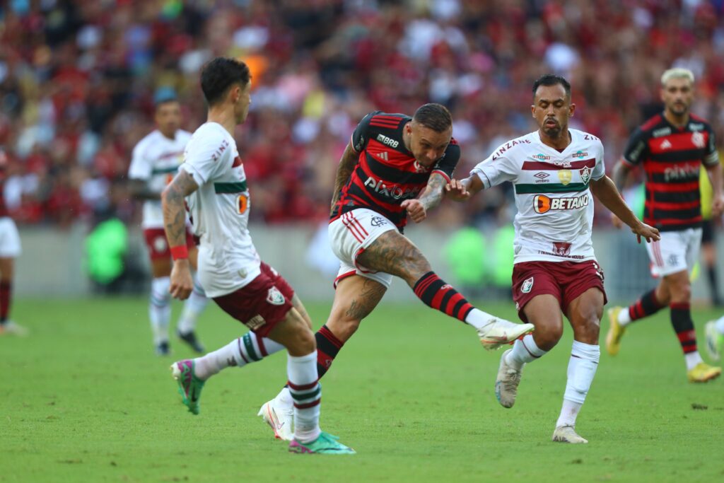 Fla x Flu: Flamengo vence o Fluminense por 2 a 0 pelo Campeonato Carioca