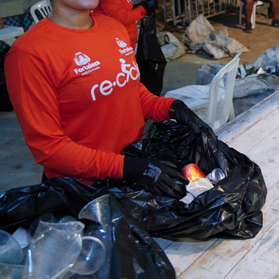 Catadores recolhem 5,4 toneladas de lixo no Ciclo Carnavalesco de Fortaleza