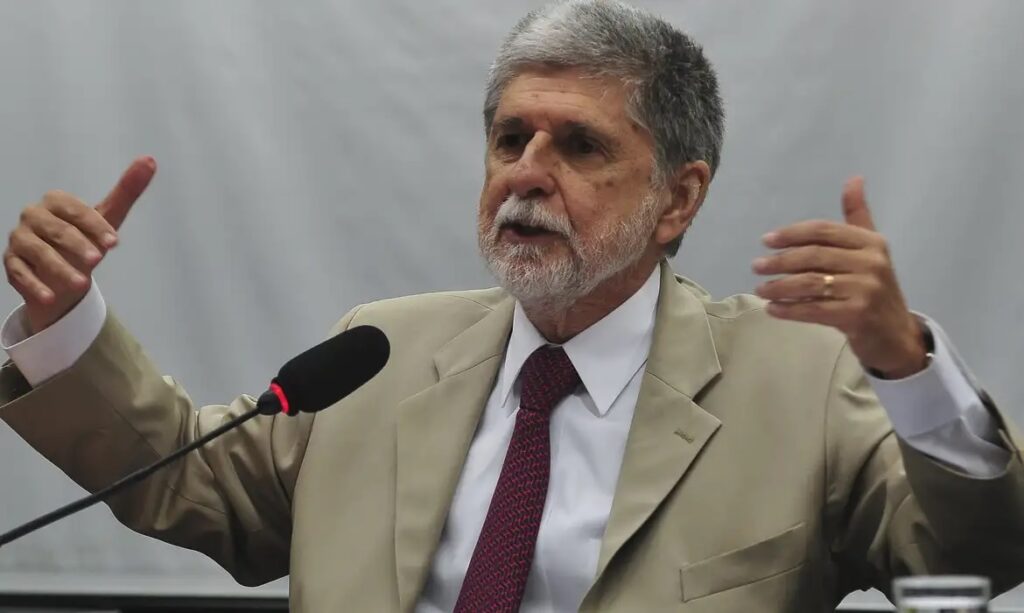 Celso Amorim: Decisão de Israel de considerar Lula persona non grata é absurda