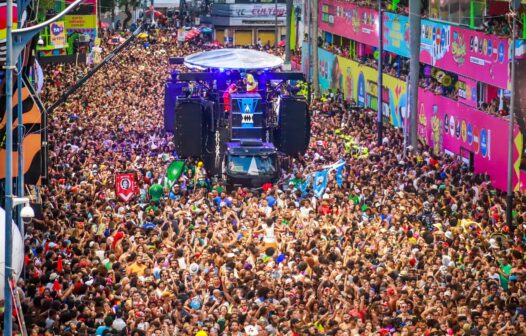 Carnaval de Salvador 2024: assista ao vivo hoje, terça-feira (13/02)