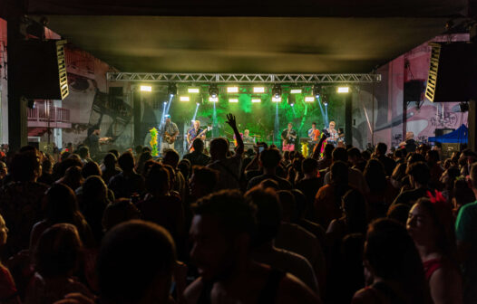 Bloco Chão da Praça encerra pré-carnaval em Fortaleza nesta quinta-feira (8)