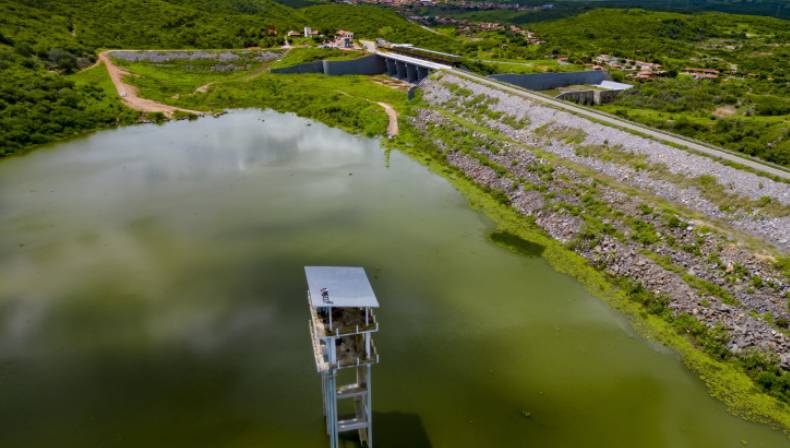 Açude São Pedro Timbaúba é o segundo reservatório do Ceará a sangrar em 2024